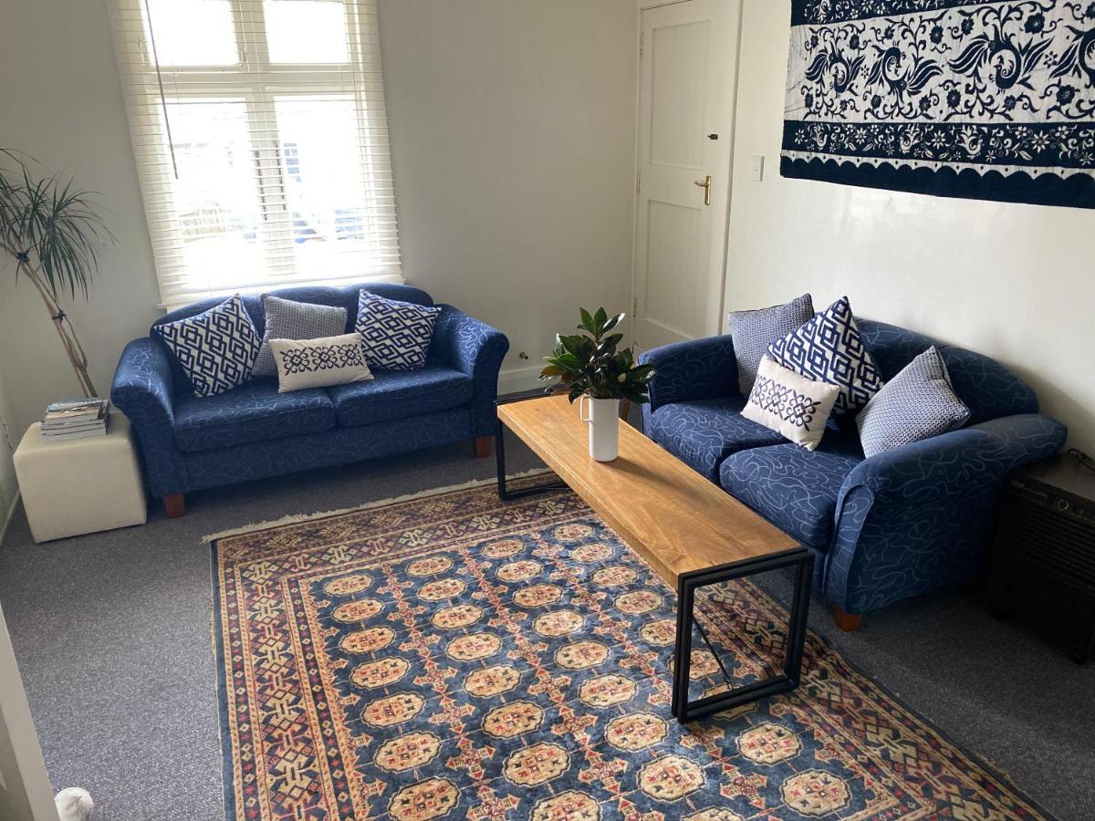 Private, Comfortable Studio. Wellington Bagian luar foto