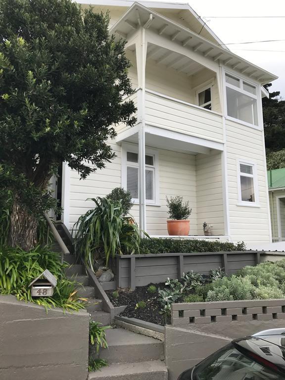 Private, Comfortable Studio. Wellington Bagian luar foto