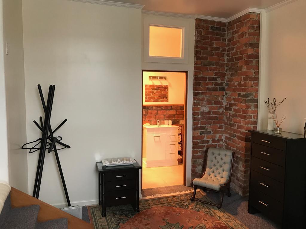 Private, Comfortable Studio. Wellington Bagian luar foto